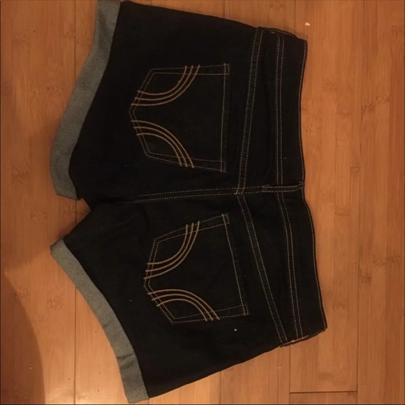 Hollister jean shorts - Picture 2 of 3